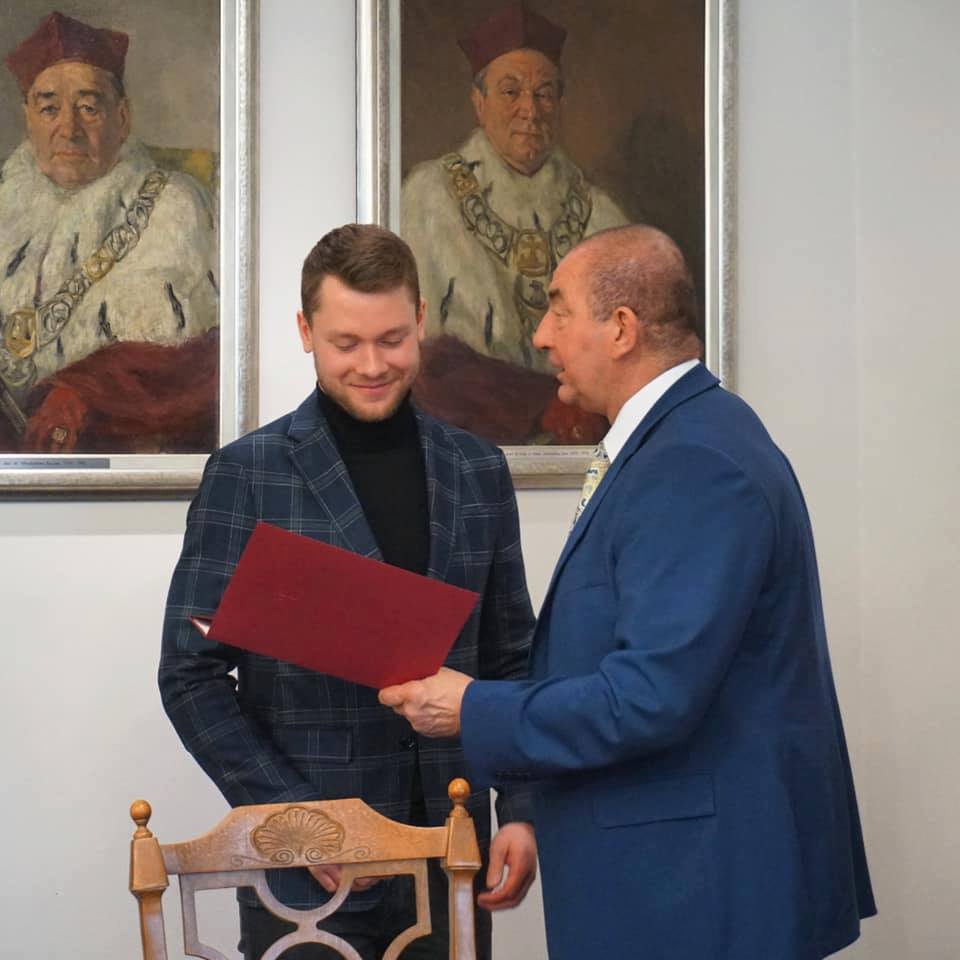 Maciej Hołub pochwalił się prestiżowym stypendium 