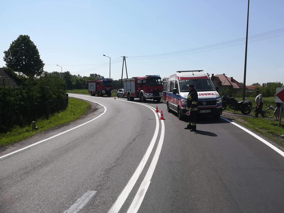 Zdarzenie drogowe z udziałem motocyklisty w miejscowości Tryńcza