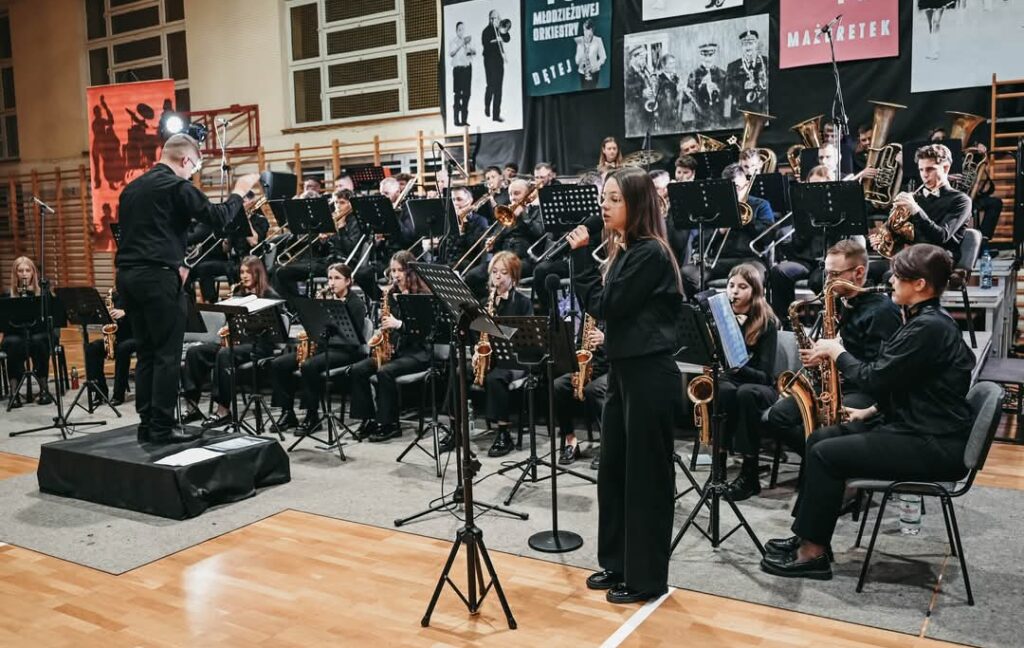 Jubileuszowy Koncert Orkiestry I Finezji: 40 Lat Muzyki, 10 Lat Tańca! [Zdjęcia]