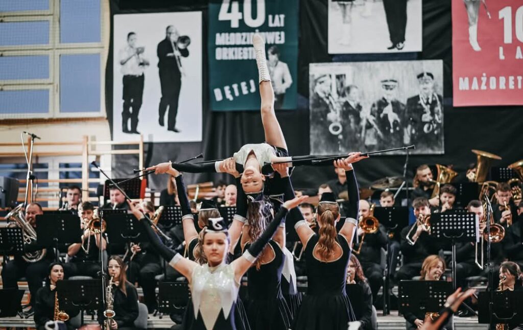 Jubileuszowy Koncert Orkiestry I Finezji: 40 Lat Muzyki, 10 Lat Tańca! [Zdjęcia]