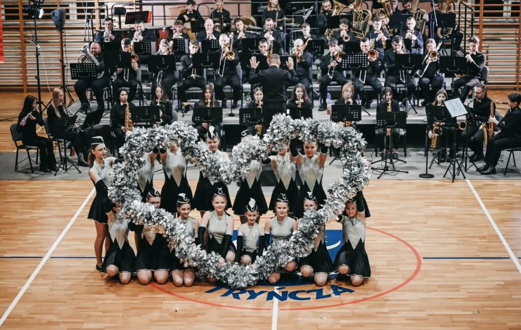 Jubileuszowy Koncert Orkiestry I Finezji: 40 Lat Muzyki, 10 Lat Tańca! [Zdjęcia]
