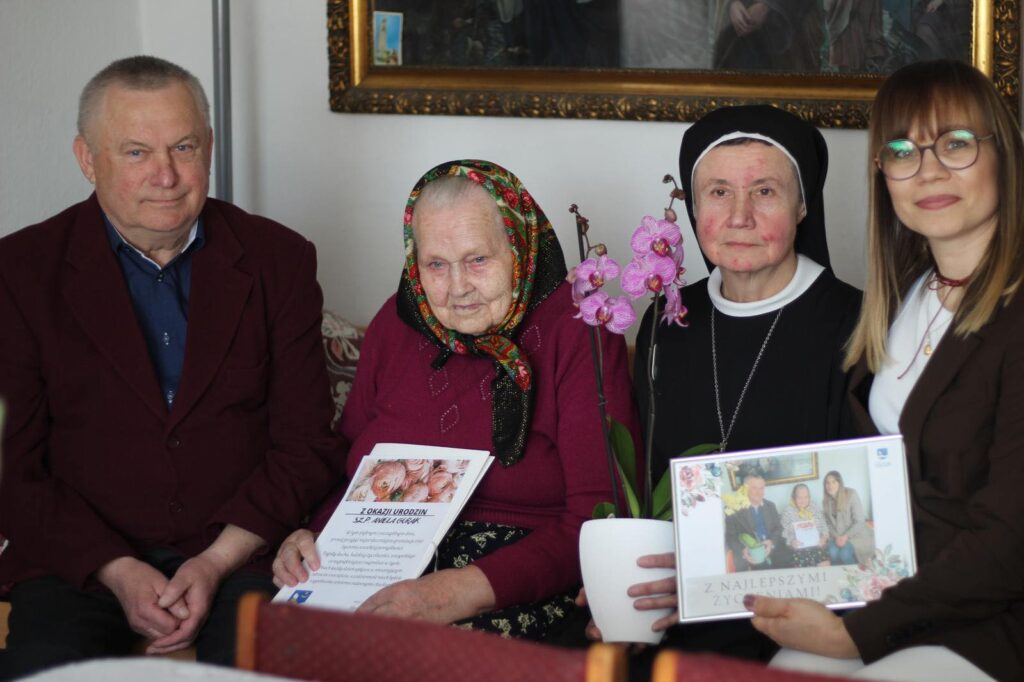95 I 92 Lata. Jubileuszowe Urodziny Mieszkanek Jagiełły 2 95 I 92 Lata. Jubileuszowe Urodziny Mieszkanek Jagiełły