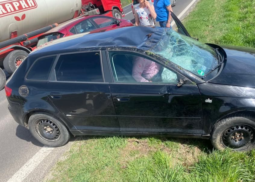 Czytelniczka alarmuje: Brak reakcji na wypadek w stronę Mirocina