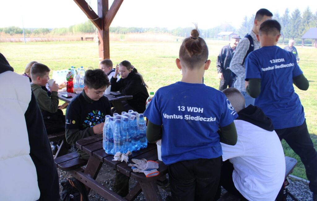 Ponad 90 worków śmieci zebrano podczas akcji „Czysta Rzeka” w Kańczudze