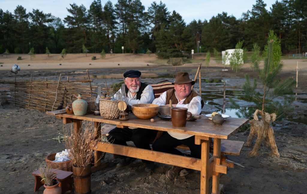 Poruszająca Inscenizacja W Radawie Upamiętniła Tragedię Wiązownicy Sprzed 80 Lat