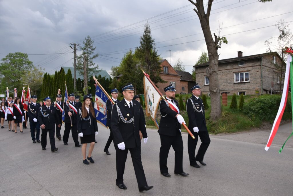 Majówka pod znakiem biało-czerwonej i strażackich uroczystości w OSP Gać 3 Majówka pod znakiem biało-czerwonej i strażackich uroczystości w OSP Gać
