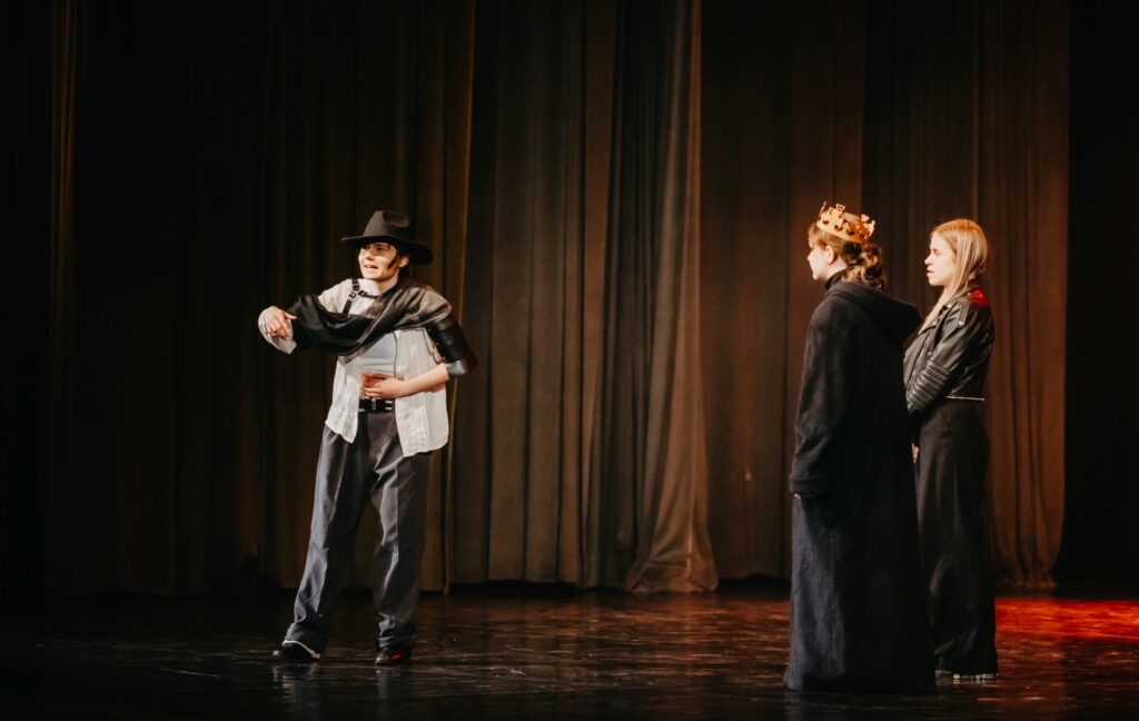 496153057_1103268755179231_3383982499082081430_n