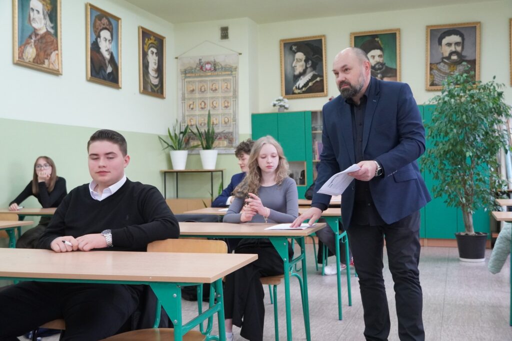 Dzień Pamięci Ofiar Zbrodni Katyńskiej. Nie zapomnimy. Wczoraj odbył się X Gminny Konkurs Wiedzy Historycznej 1 Dzień Pamięci Ofiar Zbrodni Katyńskiej. Nie zapomnimy. Wczoraj odbył się X Gminny Konkurs Wiedzy Historycznej