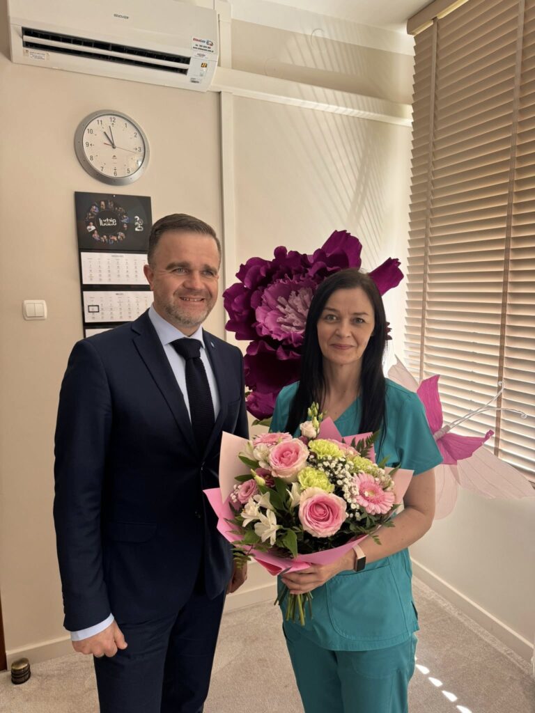 Podziękowania Dla Pielęgniarek I Położnych Z Powiatu Przeworskiego