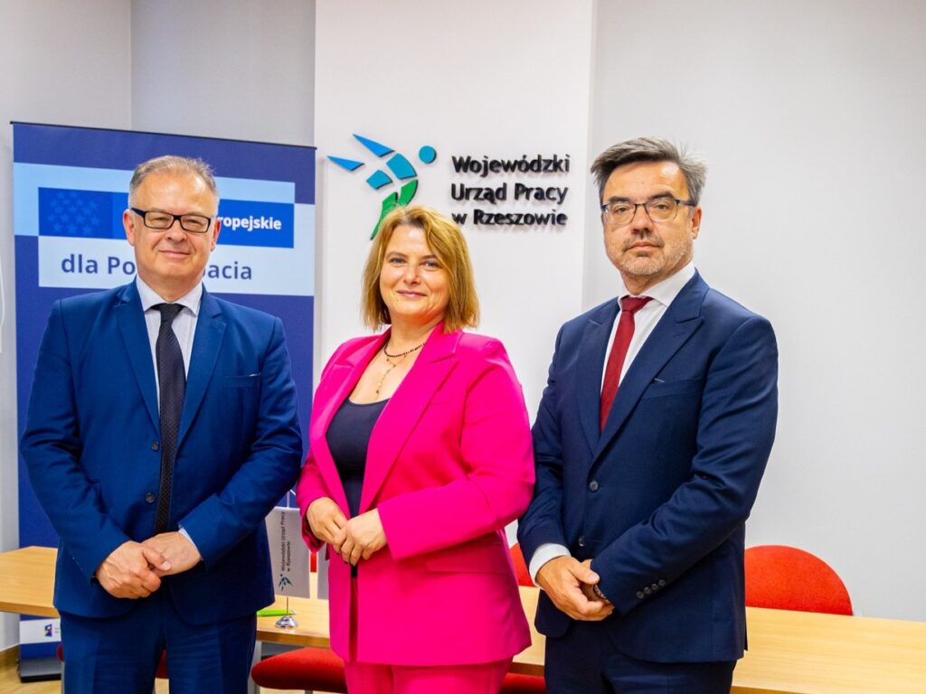 Sieniawa. Ważna umowa podpisana, Centrum Integracji Społecznej z nowymi warsztatami dla 30 osób 1 497731476 1092953579526580 2864703967599431550 n