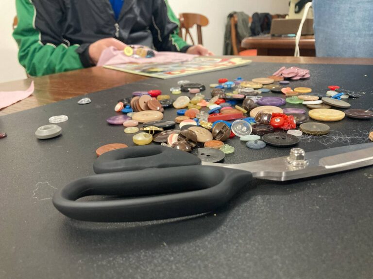 "Pracownia Rękodzieła" w przeworskiej bibliotece uczy praktycznych umiejętności