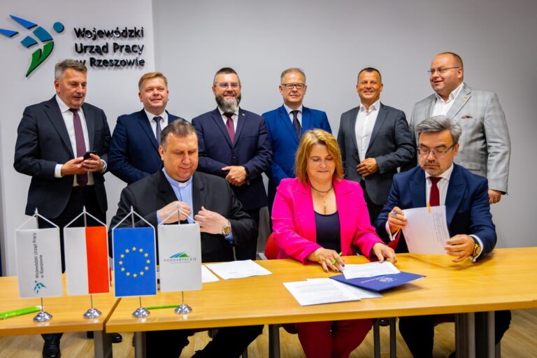 Ponad 38 milionów złotych na wsparcie Centrów Integracji Społecznej i ZAZ na Podkarpaciu