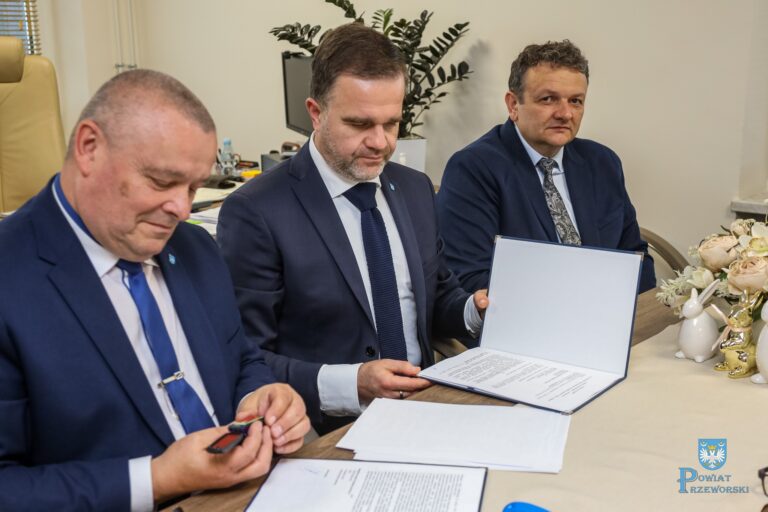 Przeworsk. Ponad 2 miliony złotych na przebudowę drogi powiatowej