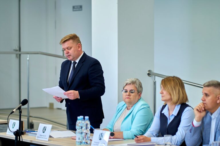 Ważne decyzje dla Gminy Zarzecze! Co działo się na XV Sesji Rady Gminy?