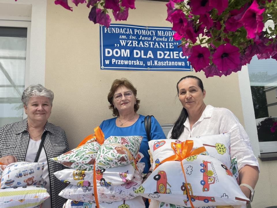 Biblioteka i UTW z Przeworska z Wyjątkowym Darem dla Domu Dziecka