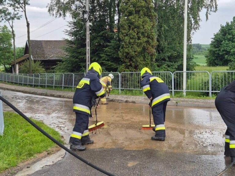Żuklin: Interwencja OSP po gwałtownych burzach. Działania strażaków z Sieteszy i Kańczugi