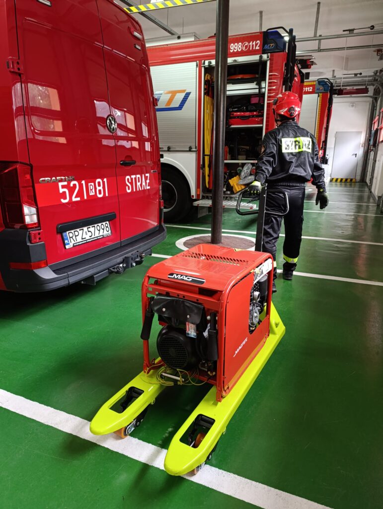 518744332 1044106411209864 724829460714784991 n