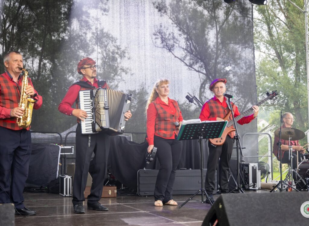 524124313 122137656608416608 3398767584820386447 n