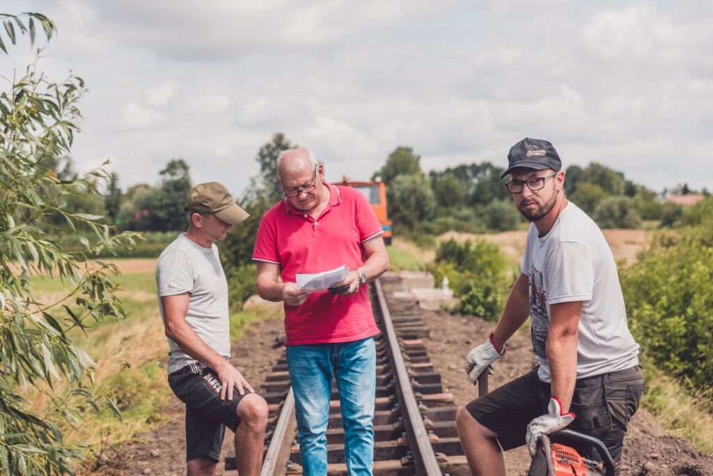Gdy Turyści Odpoczywają, Oni Ciężko Pracują. Kulisy Wielkich Prac Torowych Na Trasie Pogórzanina 1 527323363 1407453157591467 4697145228645443240 N