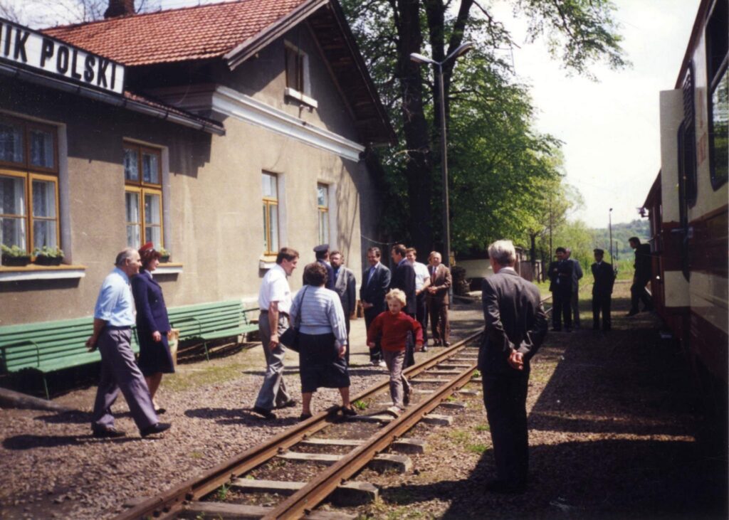 Dlaczego Pogórzanin, A Nie Dynówka? Niezwykła Historia Kolejki, Którą Napędzały... Buraki I Pasja 7 Mp F 7907 Przejazd Pierwszego Pociagu Turystycznego 1991 R. M