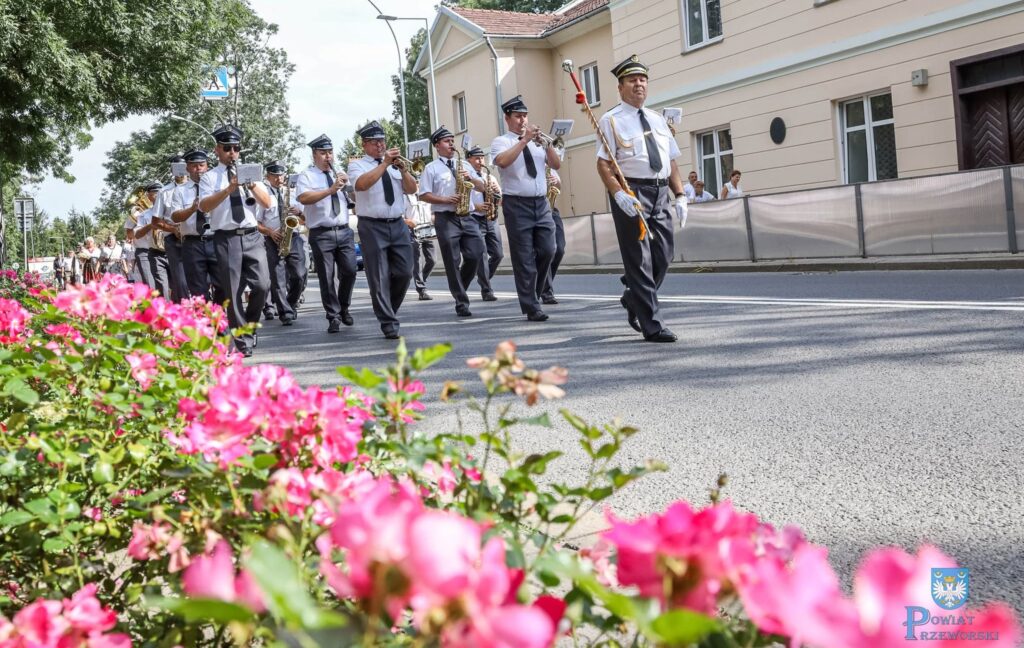 527465171 1073735591627563 3238132349618107783 N 527465171 1073735591627563 3238132349618107783 N