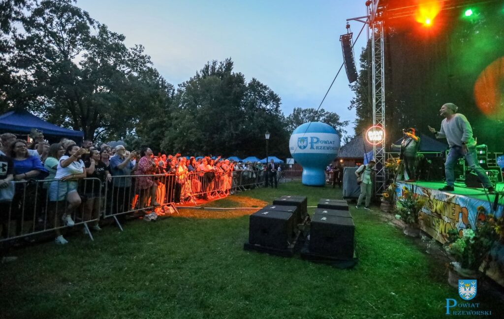 527870014 1073737091627413 7725604372601725440 N 527870014 1073737091627413 7725604372601725440 N