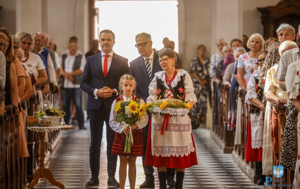 528642369 1073735134960942 4729380685128887969 N 528642369 1073735134960942 4729380685128887969 N