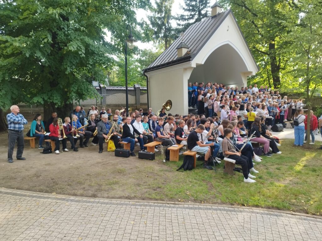 Orkiestra z Gaci stroi instrumenty przed wielkim jubileuszem. Zagrają w Jodłówce 1 538642815 786319710636354 5911655645598209877 n