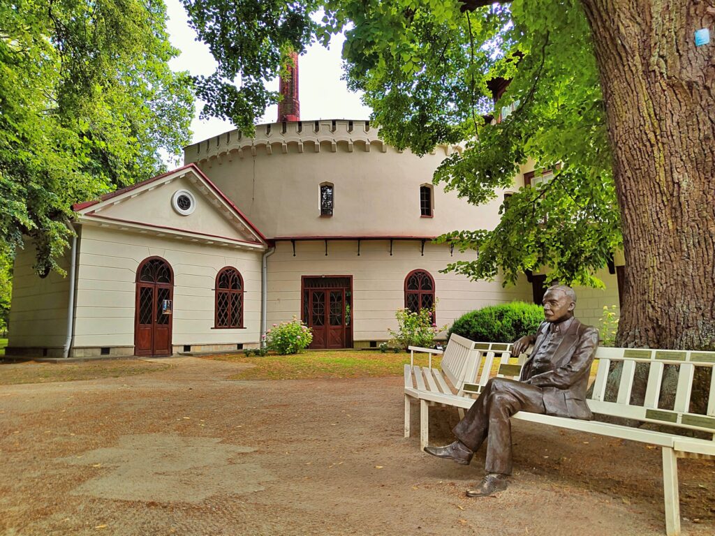 548824430 24492191200450900 7924292875668096520 n