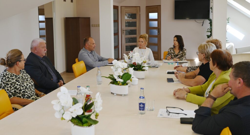 549142068 1179811220846696 3714681129383941124 n