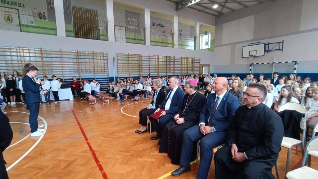 549190588 1240027751502764 2323682218776426178 n