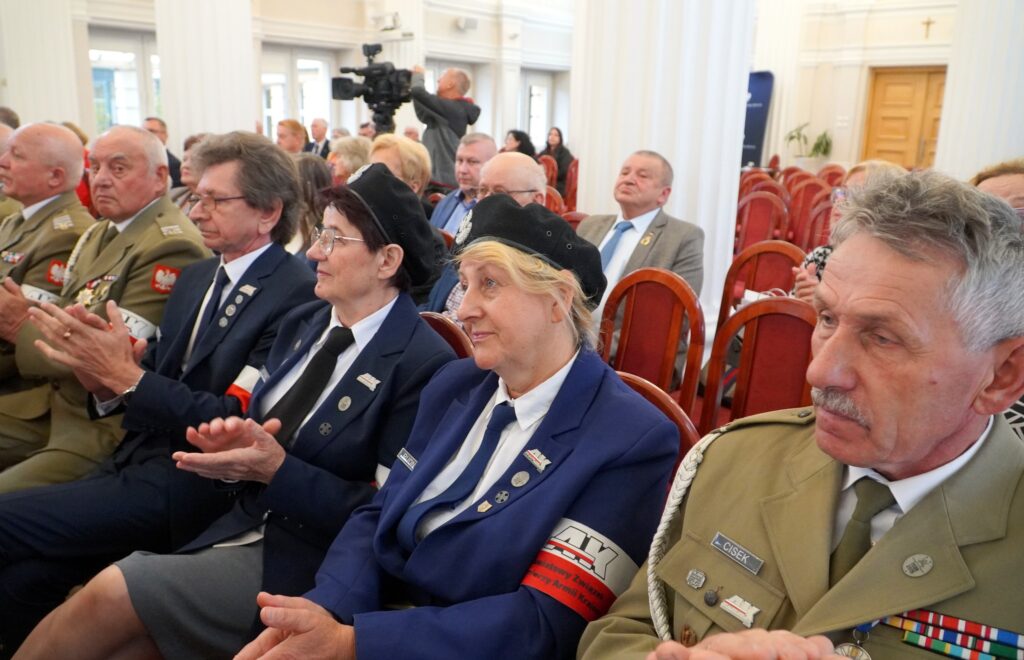 552767813 1167382921873224 2675451811080599883 n