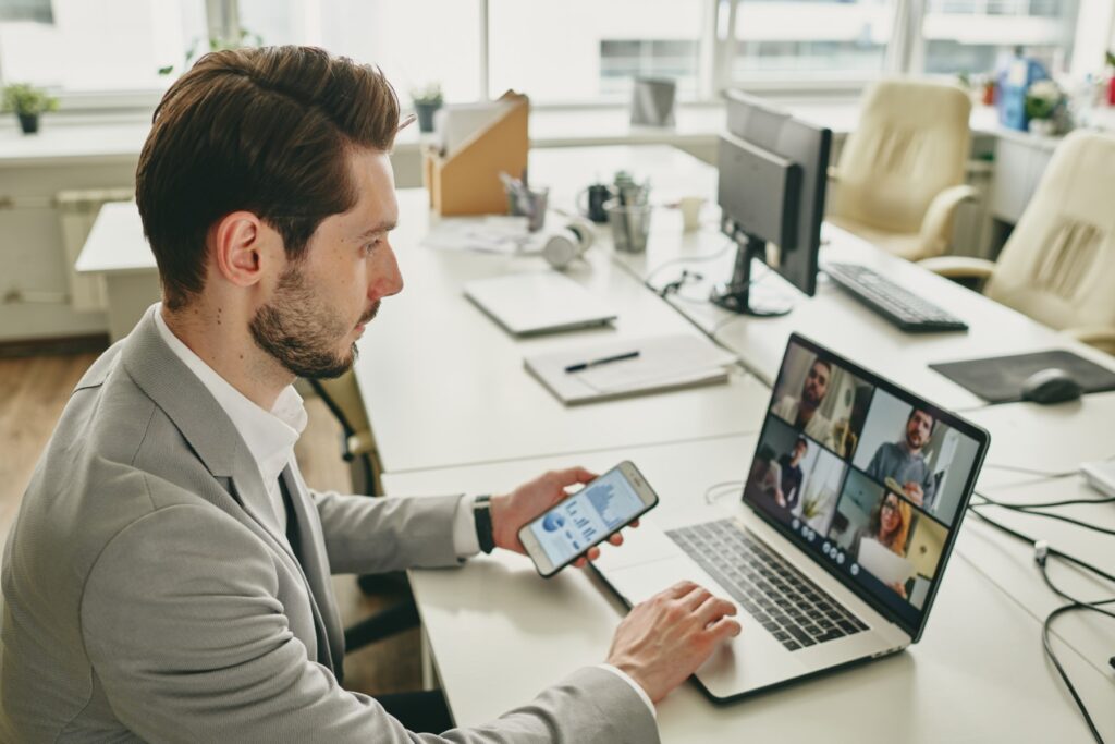 Connecting colleagues via video chat
