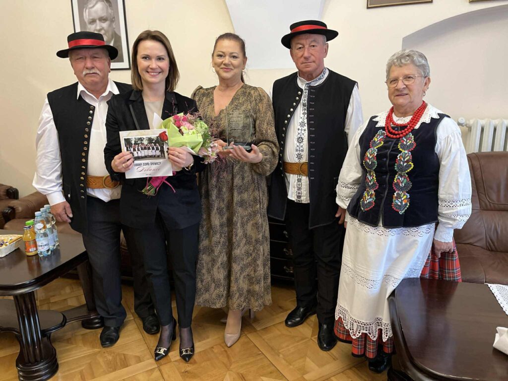 557595235 1192893162871835 590388766483022596 n