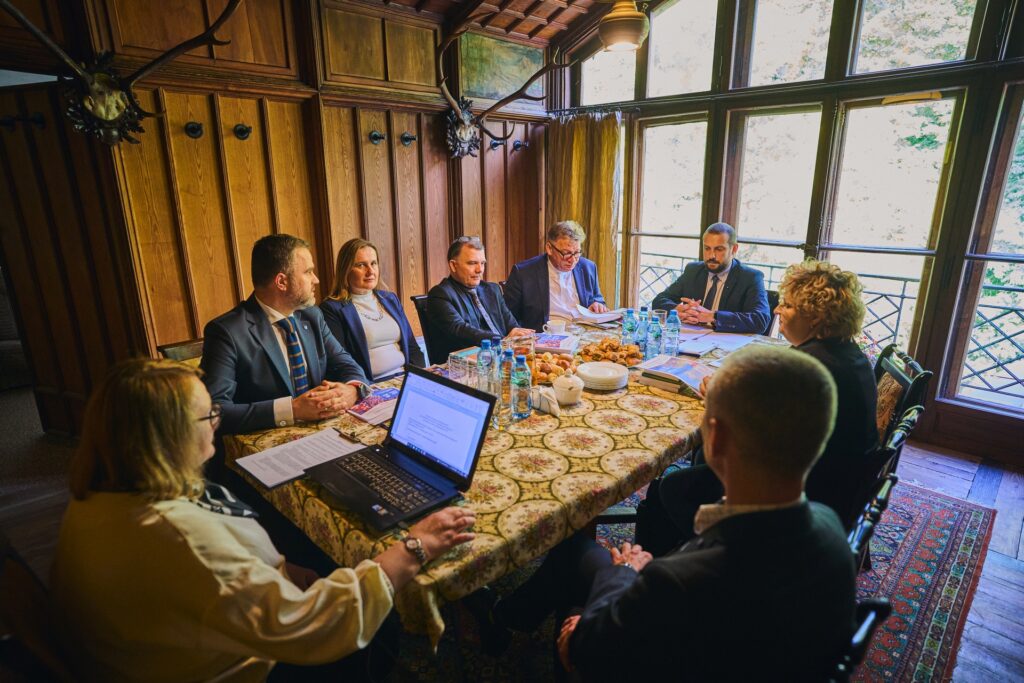 558196127 1383782617088671 8734730170310890147 n