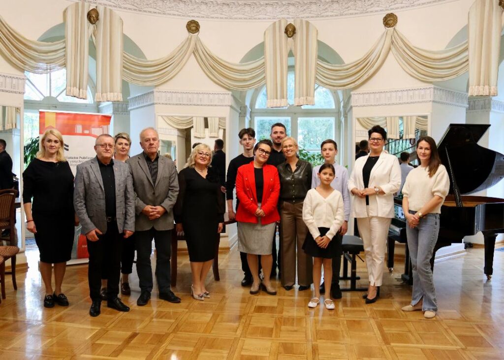 558829469 1103499928628351 4853620026792797159 n