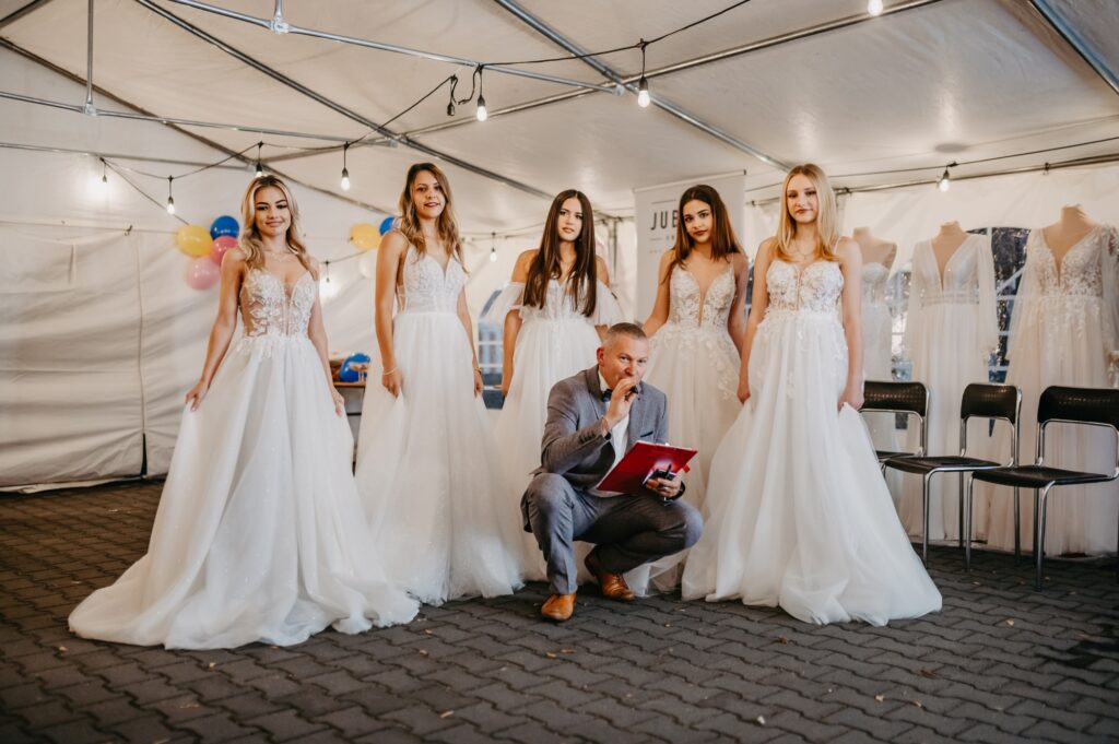 558992889 1230330332473072 5214878081954445582 n