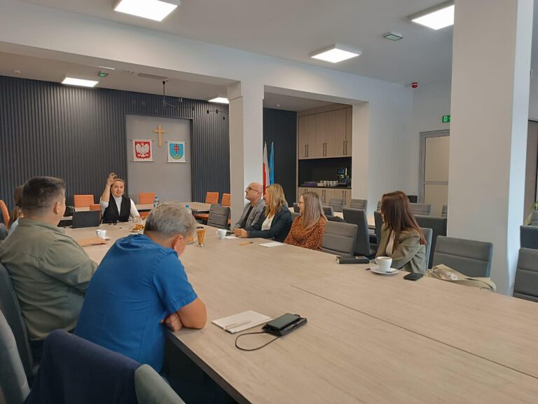 559992856 1239174724904272 5968151453493518178 n