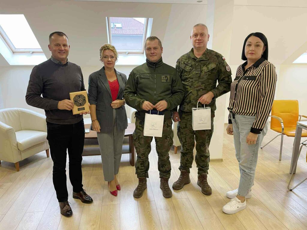 561009348 1203844421776709 5097347658082556492 n