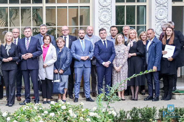 566263319 1201789991997168 8589589779825286983 n