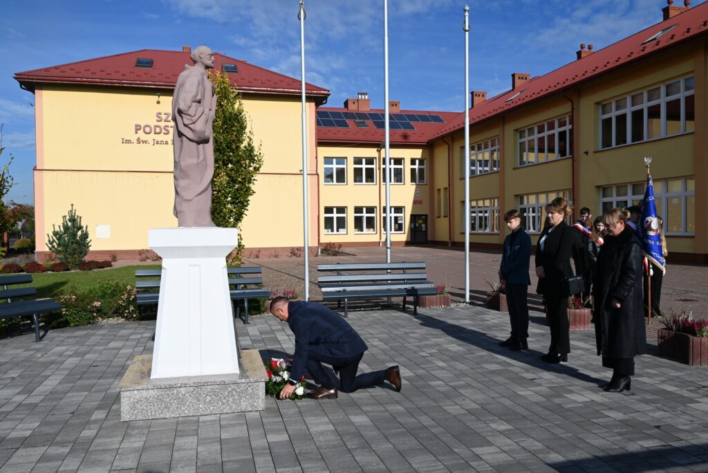 570280317 1210899334404551 2463212555359950467 n