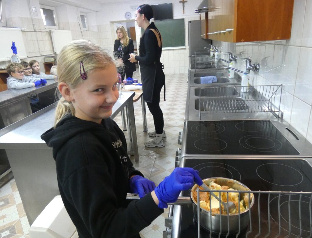 573416090 1688102102103279 111755169484667832 n