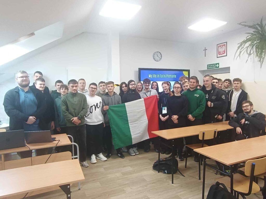 576210461 1327289622521618 4164532790948343852 n