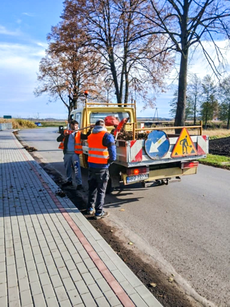 Budowa Chodników, Remonty I Przygotowania Do Zimy. Drogowcy Podsumowali Tydzień Pracy W Powiecie Przeworskim 1 577808584 855406640511193 7004139053797907365 N