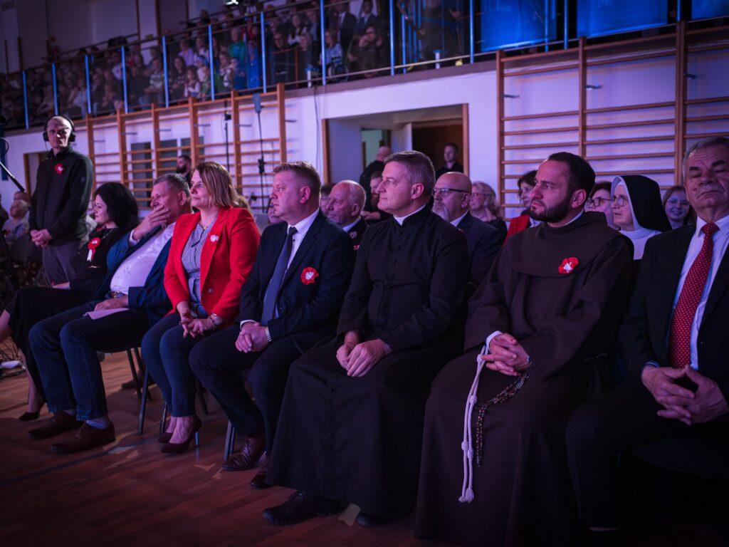 579857809 1145254547756541 2334610576073079613 n