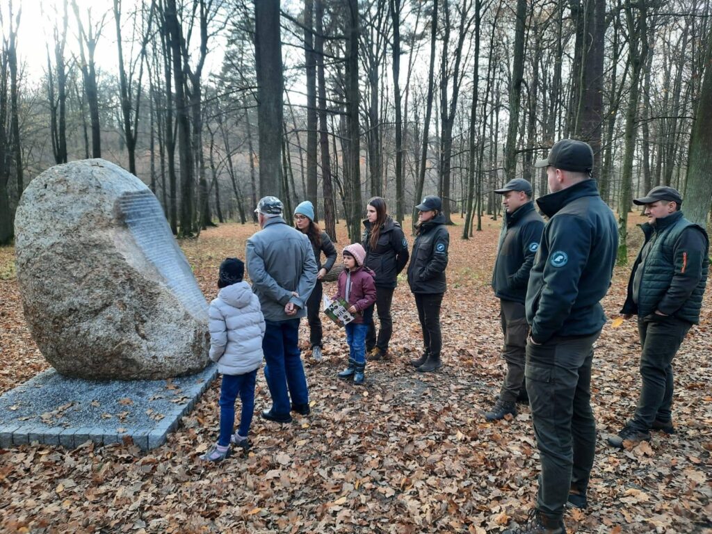 581876203 1280053940834601 579556024993452760 n