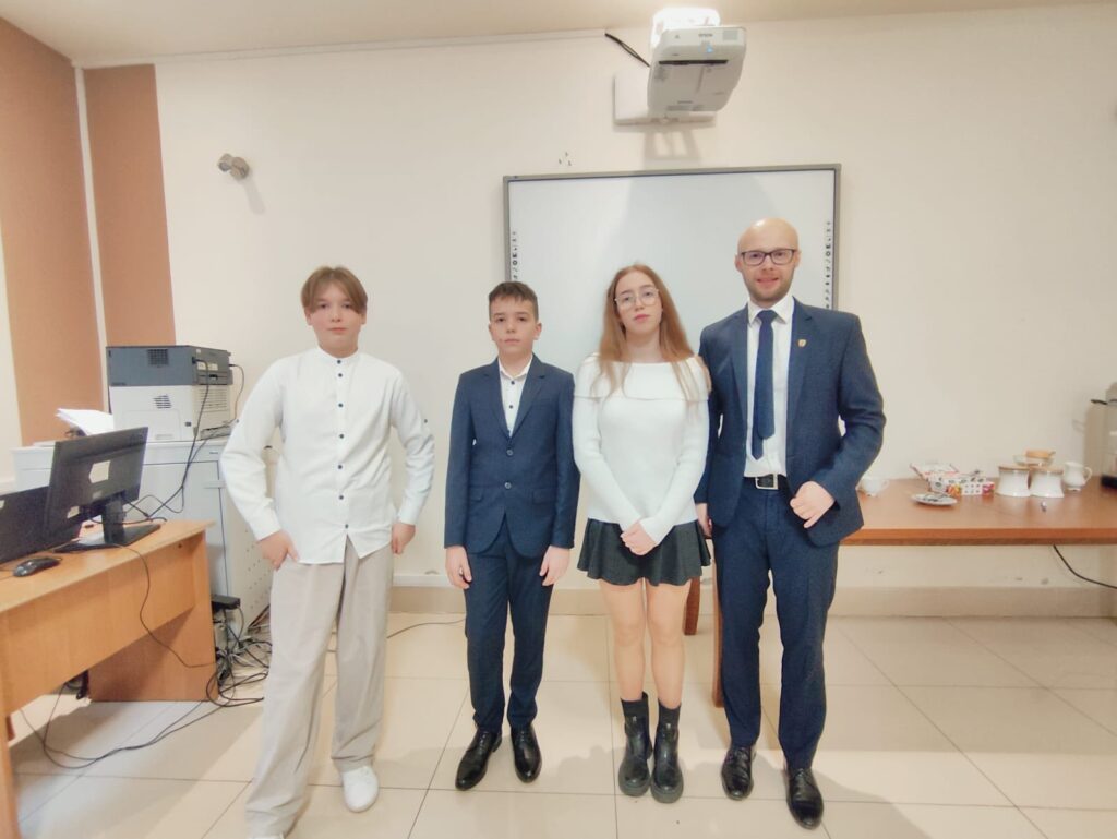 581958722 122194918190310265 2448285665846677009 n