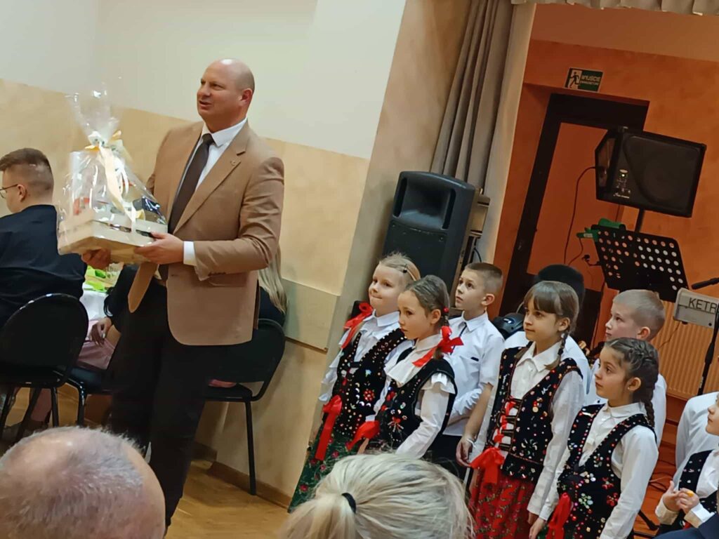 587081350 1302531295252409 6027485622218467397 n (1)