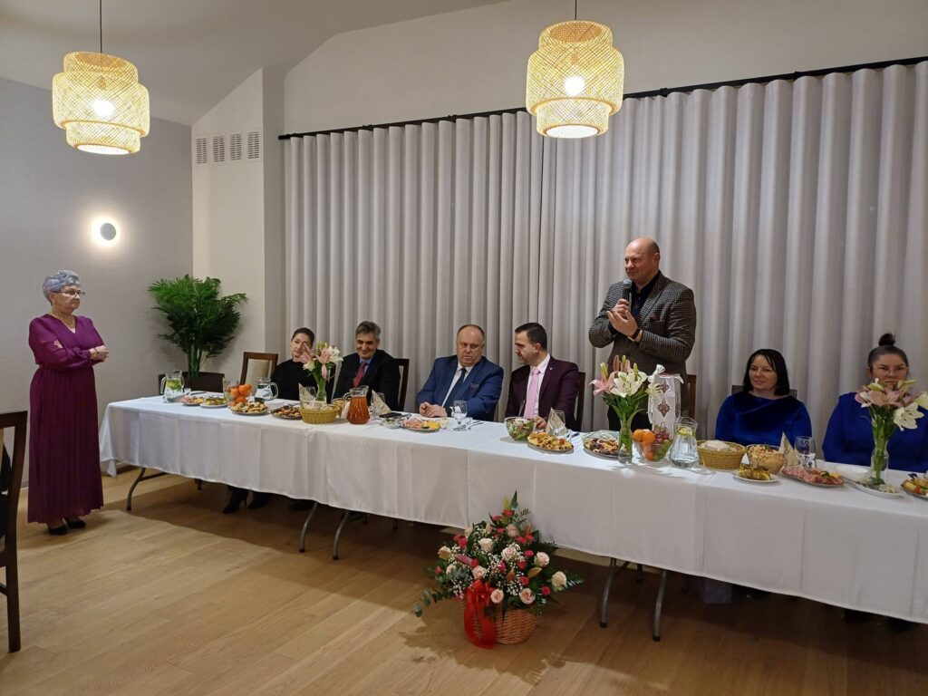 589924542 1303893218449550 1054317619973888255 N