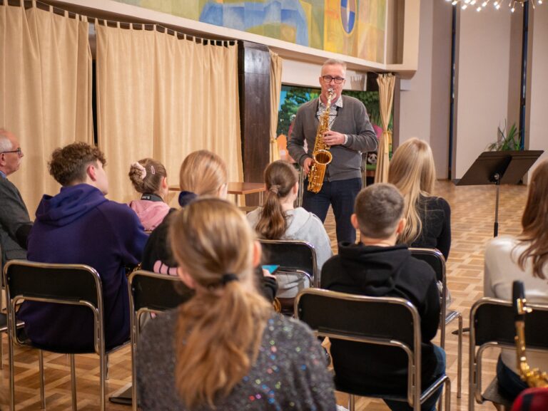 590054401 1344549940804754 5276803312772557361 n